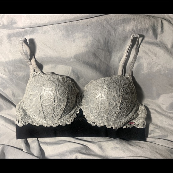 Victoria’s Secret bra